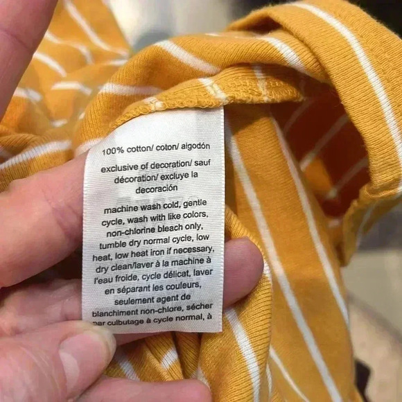 Tommy Hilfiger gold and white striped tee with navy blue trim size S/P. - Picture 6 of 6